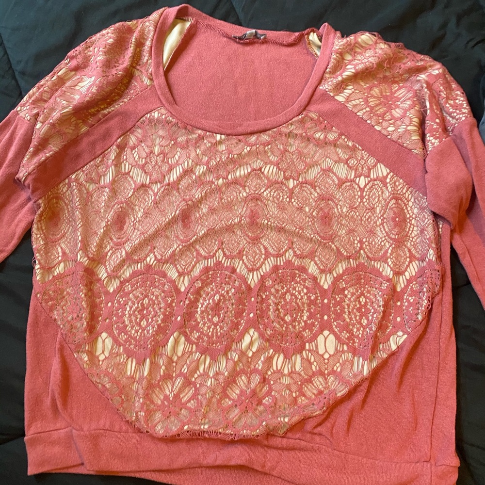 Light weight sweater